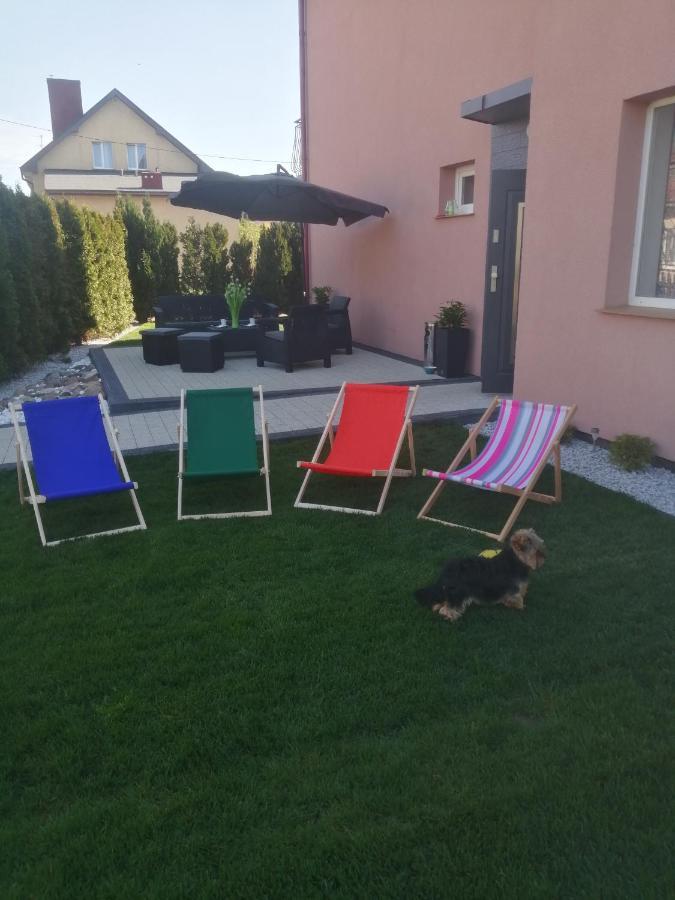 Pokoje Goscinne U Bosmana Dzwirzyno Bagian luar foto